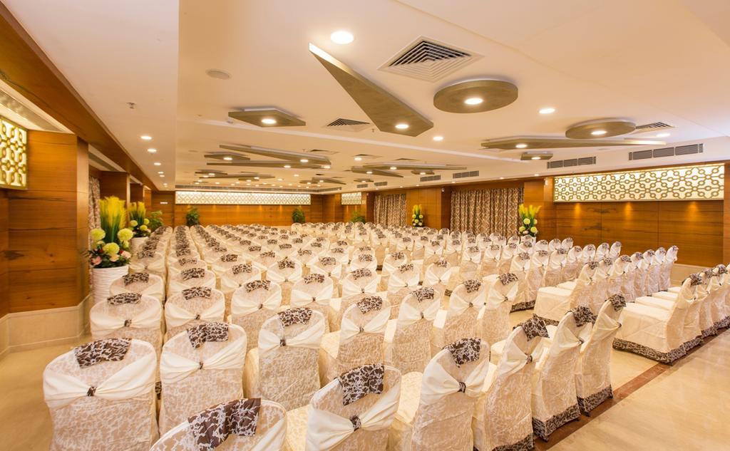 Pai Viceroy Tirupati Exterior foto
