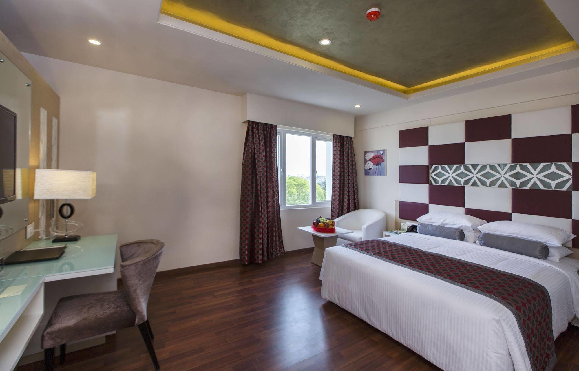 Pai Viceroy Tirupati Exterior foto