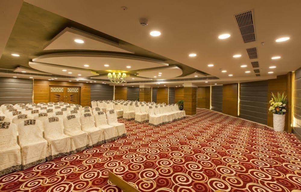 Pai Viceroy Tirupati Exterior foto