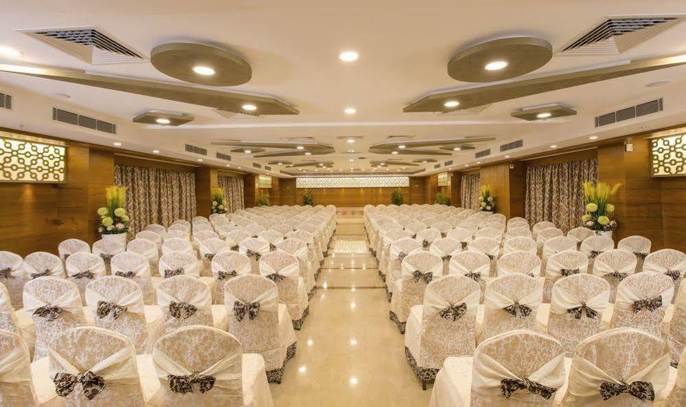 Pai Viceroy Tirupati Exterior foto